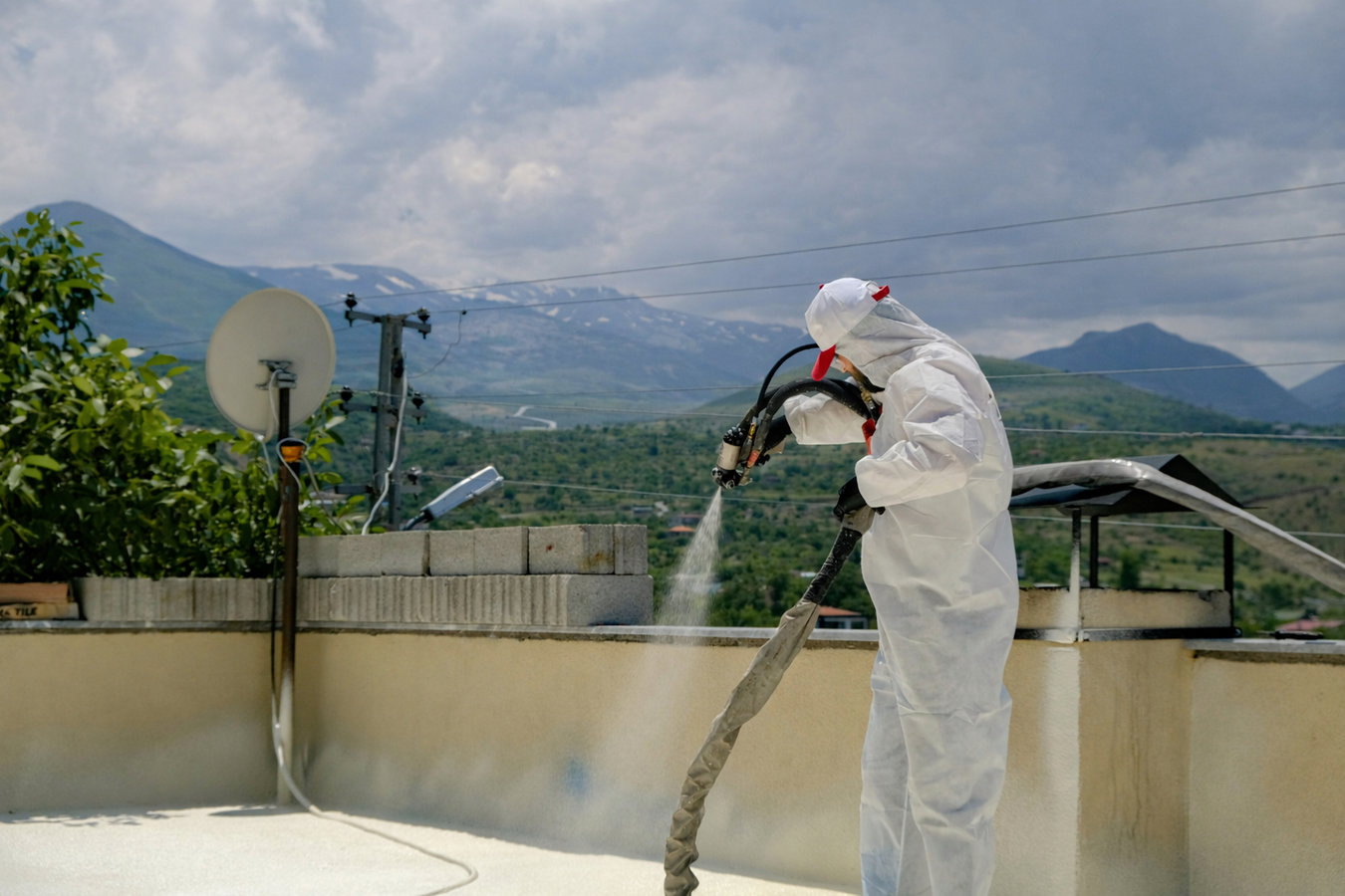 Spray foam insulation